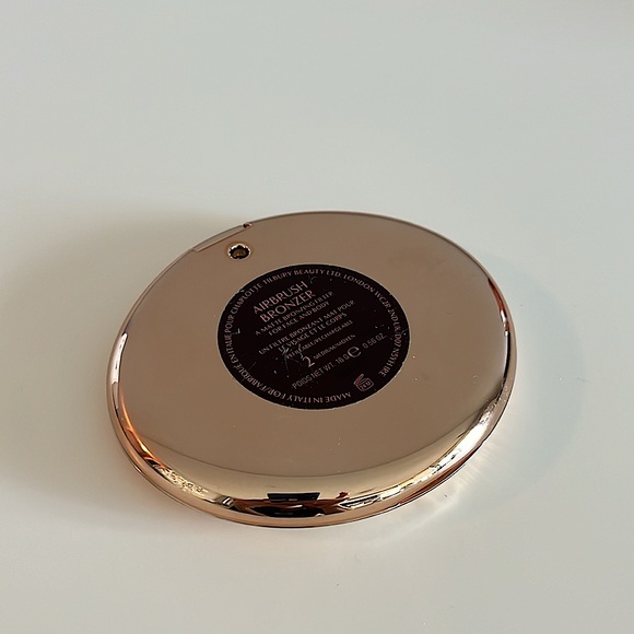 Girls Night Out Beauty Kit! MAC & Charlotte Tilbury - Picture 8 of 8